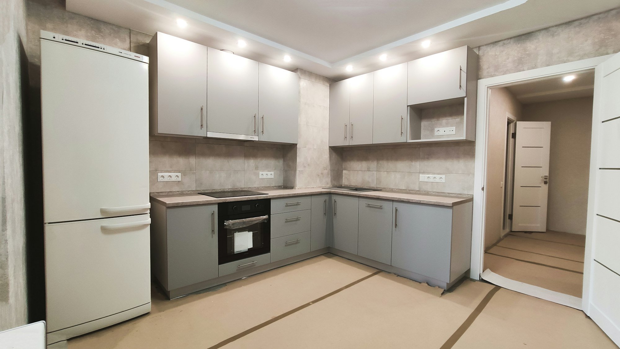 Wollaton (NG8) – Painting, Laminate Flooring & Family-Home Upgrades 23 newly fitted grey kitchen